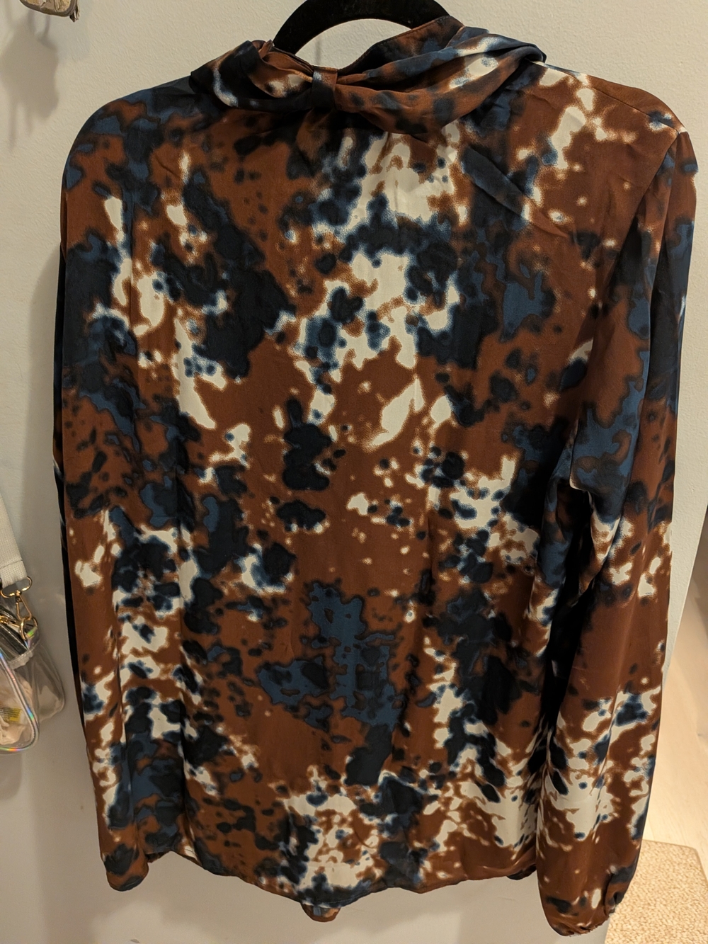 G by Giuliana Brown and Teal Abstract Print Blouse - Picture 9 of 11